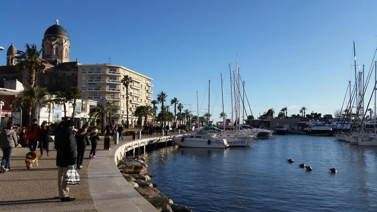 Plage et jardin en centre ville Saint-Raphaël Appartement