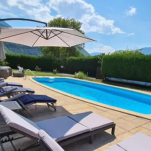 manou-du-lac-annecy.hotels-rhonealpes.com/